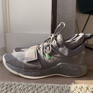 Nike PG 2.5 Basketball shoe